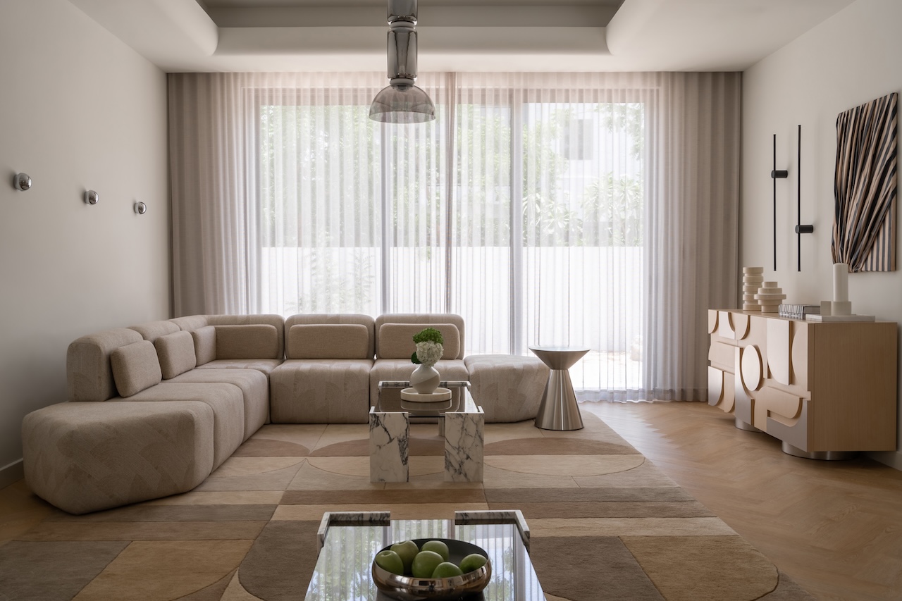 D’Ora Tokai Transforms Dubai Villa Through Sculptural Minimalism