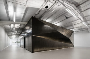 This Futuristic XR Lab Looks Straight Out of a Sci-Fi Film